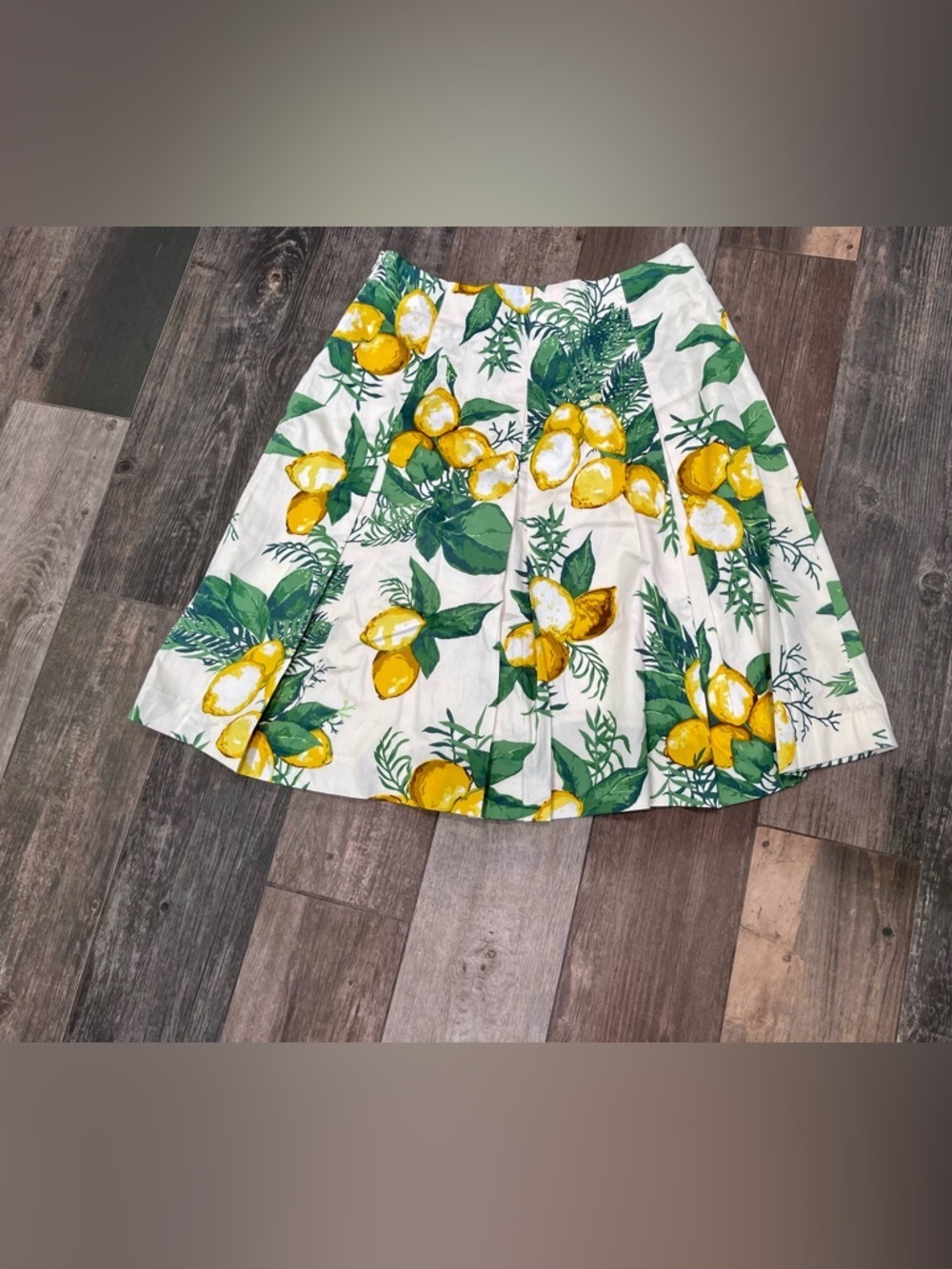 Talbots A-Line Skirt Pleated Yellow Green Lemon Print Cotton Size 6 Petite
